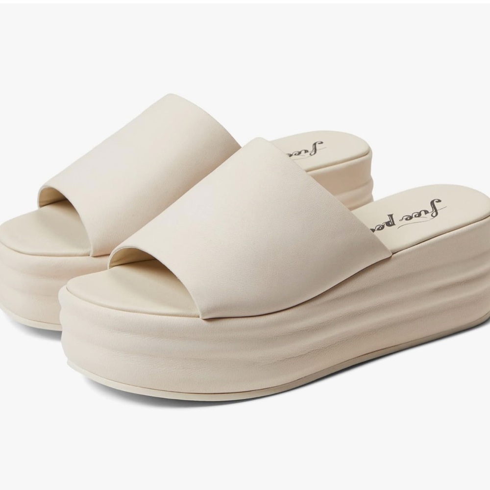 Free People Harbor Platform in color vanilla size 36 never worn